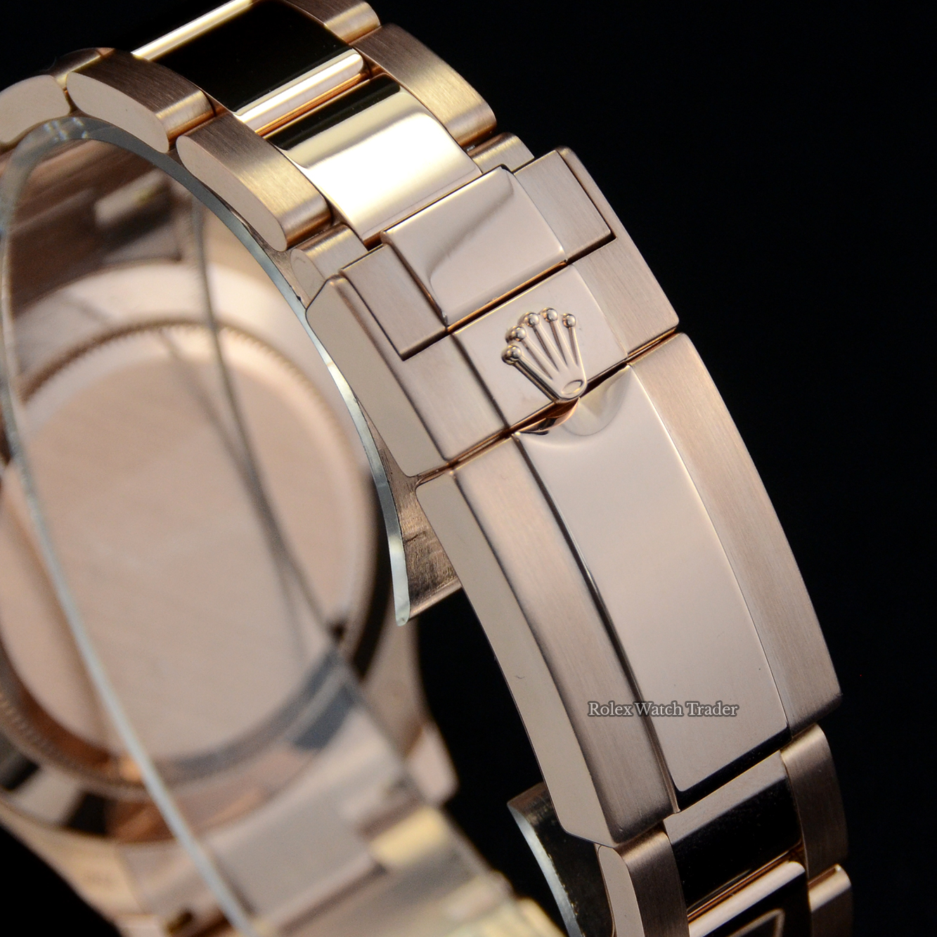 Clasp detail Rolex Daytona 116505 Rose Gold with Ivory Dial 2019 Full Set For Sale Available Purchase Buy Online with Part Exchange or Direct Sale Manchester North West England UK Great Britain Buy Today Free Next Day Delivery Warranty Luxury Watch Watches