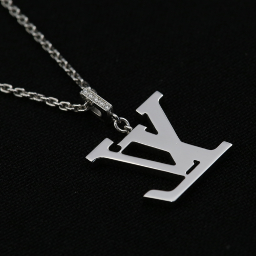 Louis Vuitton Q93670 Pendant