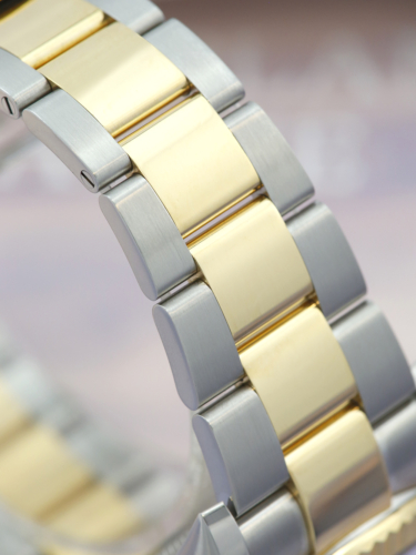 Rolex Sky-Dweller 326933 | new glass & polish by Rolex 25/09/25 |