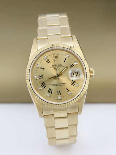 Rolex Oyster Perpetual Date 15238