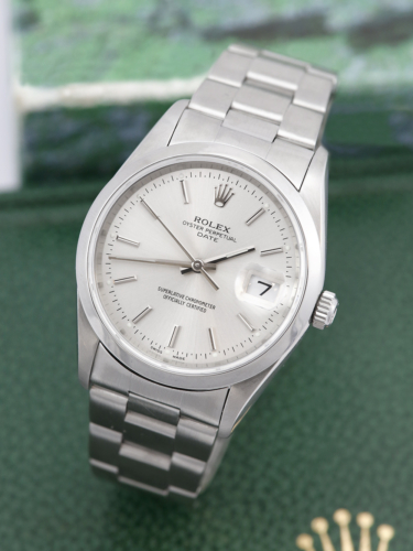 Rolex Oyster Perpetual Date 15200